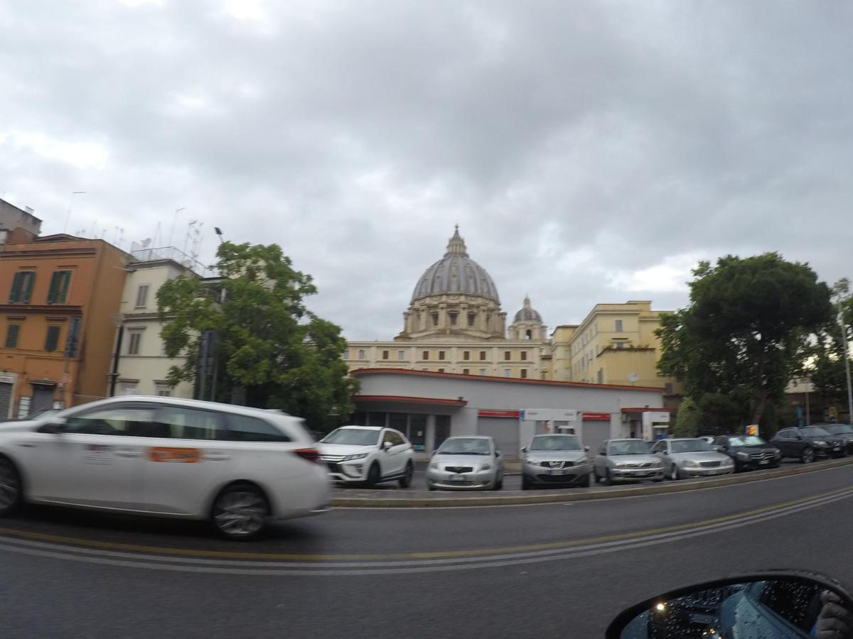 Your Near To The Vatican Apartment *